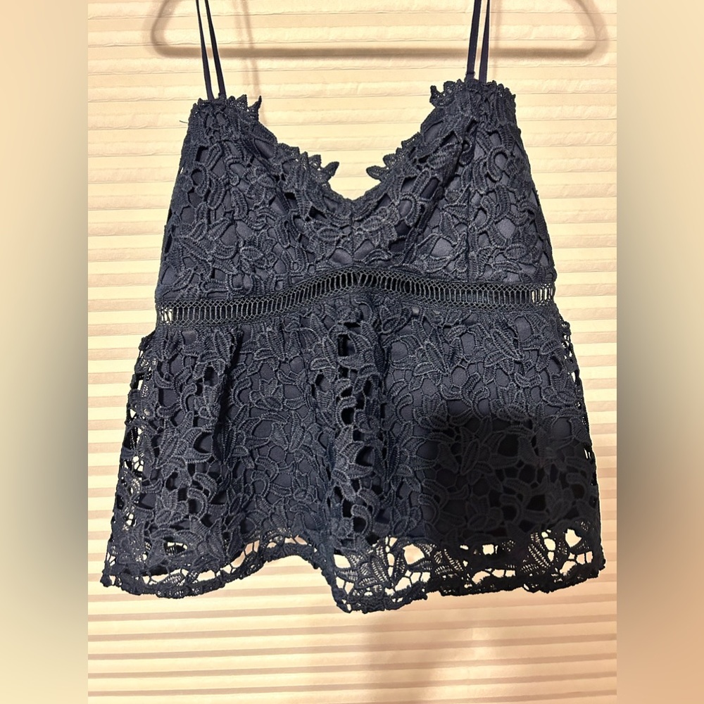 NWT Navy Lace Peplum Tank medium
